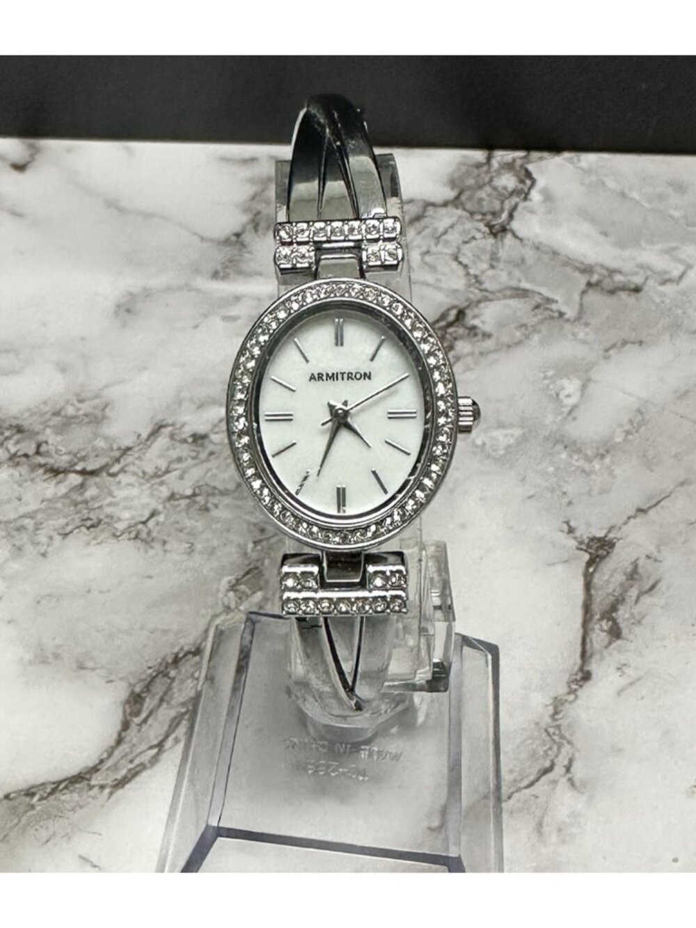 Armitron Watch Women Silver Tone Crystal Bezel Oval Dial New Battery 7 Inch